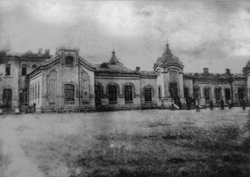 Фото взято из интернета: Никополь, железнодорожный вокзал, 1910 год 