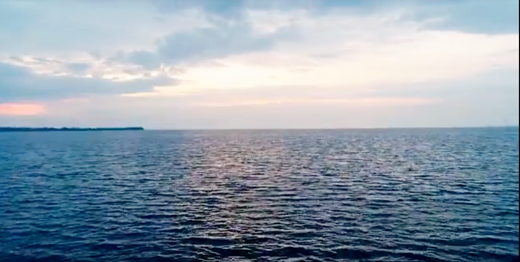 Воды Каховского "моря"