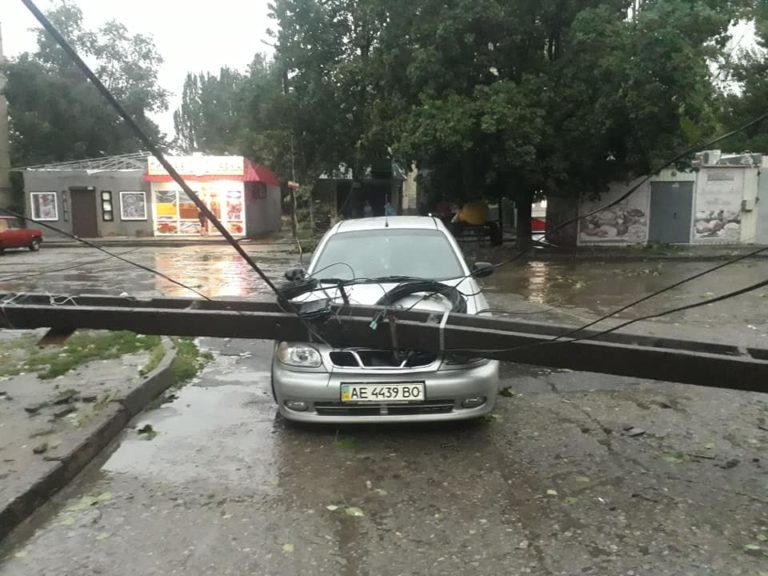 Сам повредил автомобиль