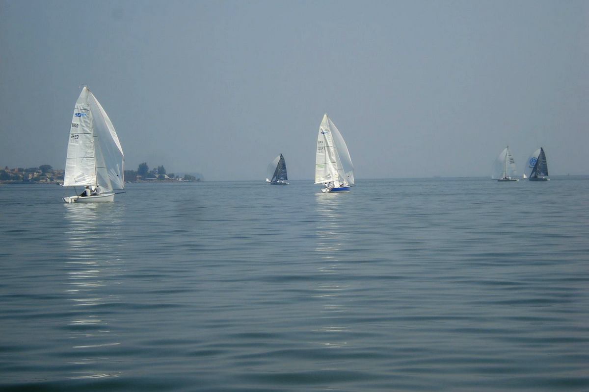 3 июля в 10:00 яхты ушли на Гавриловскую затоку