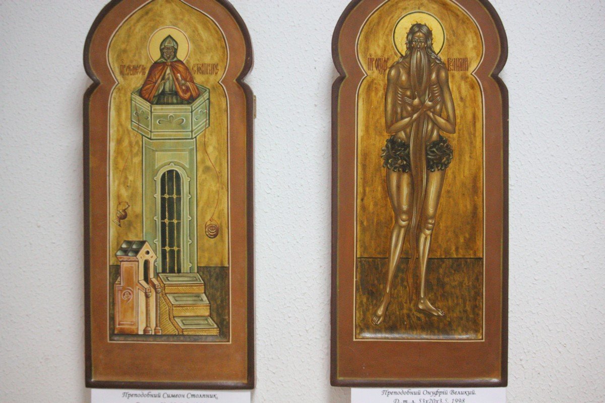 Более трети своей жизни иконописец посвятил изучению, а затем и написанию канонических православных икон