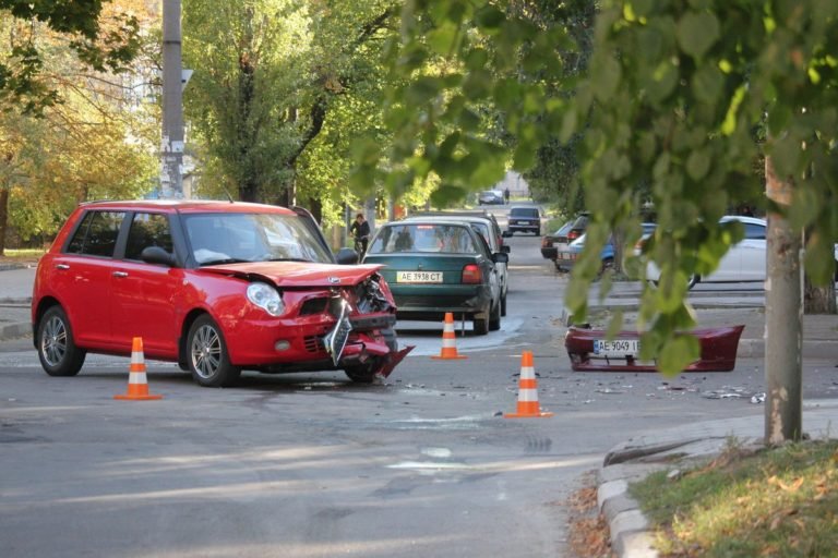 Не уступил дорогу автомобилю