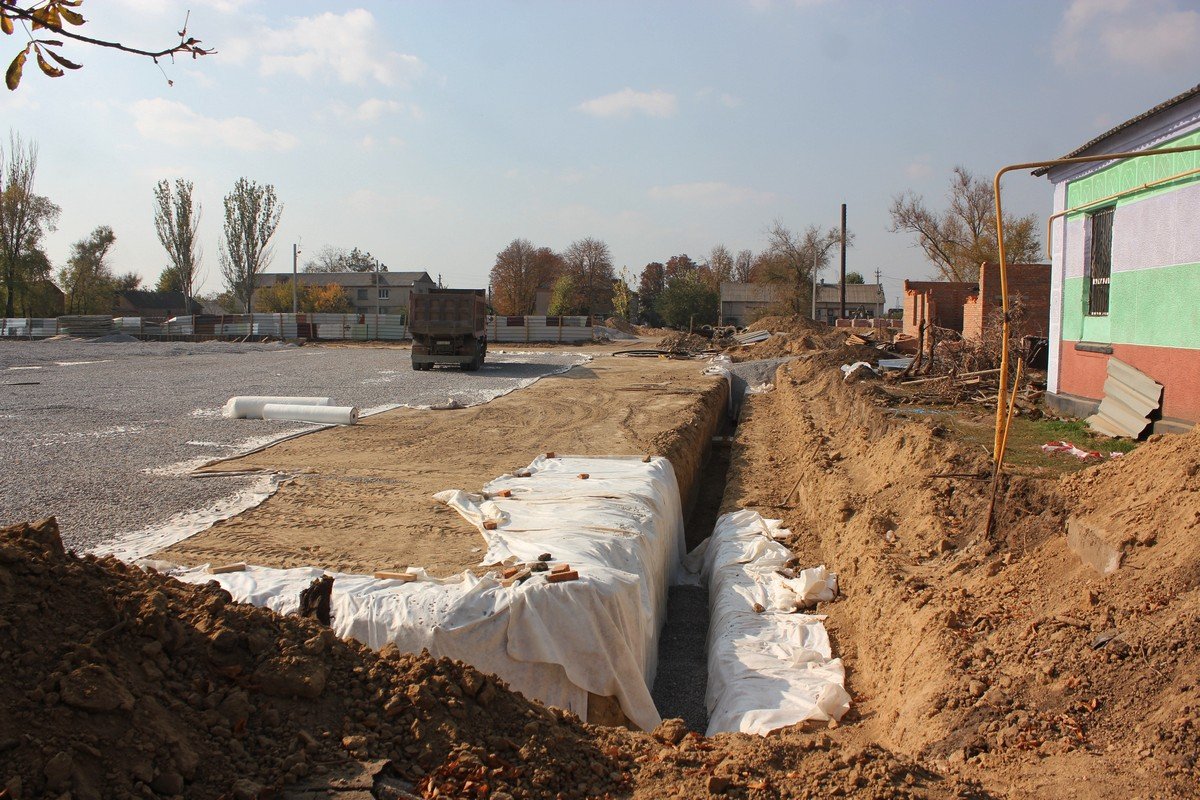 Строительство стадиона в селе Приднепровское Никопольского района