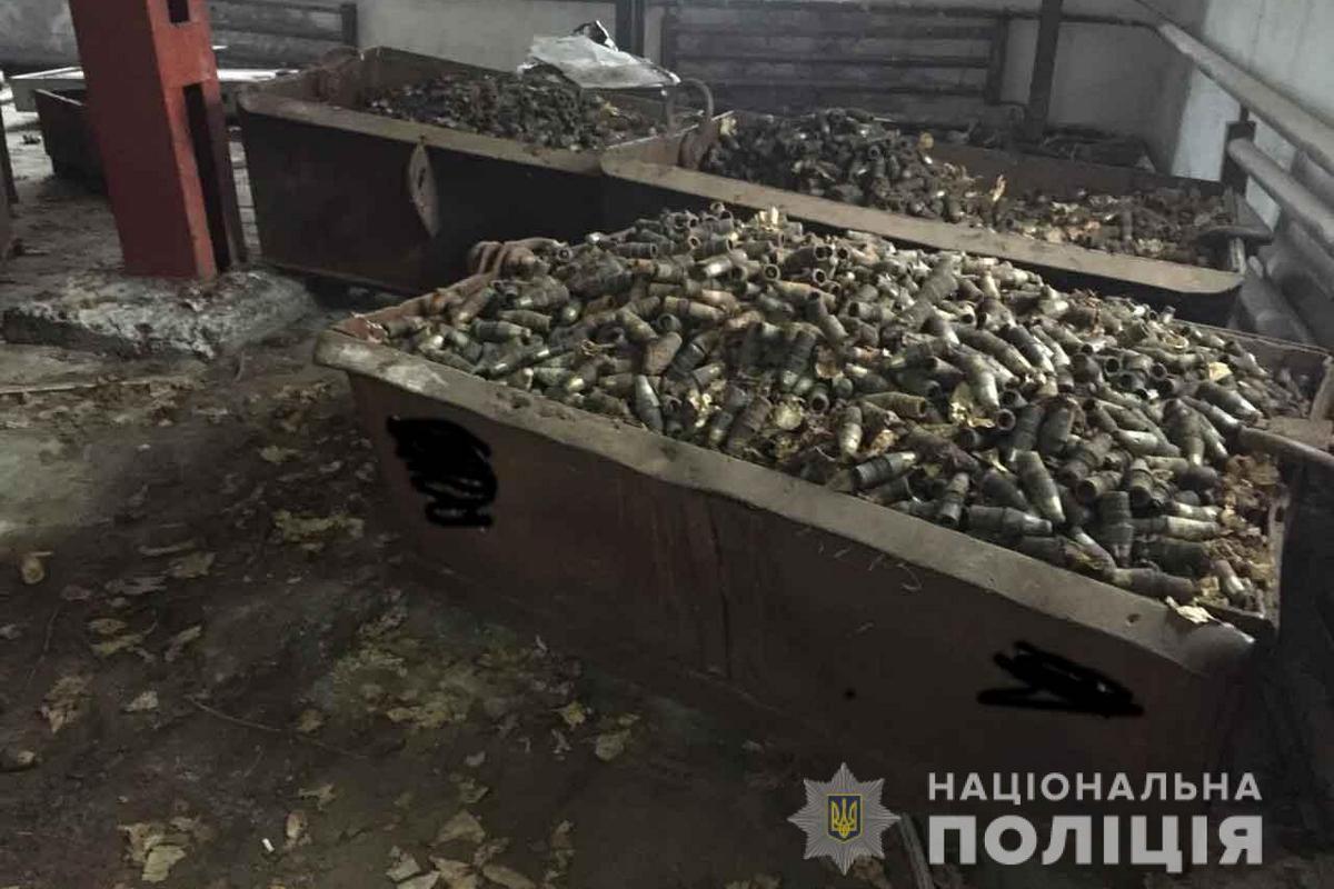 На складе предприятия нашли 15 тонн детонаторов к снарядам
