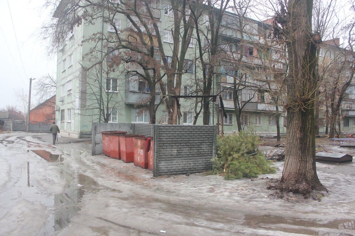На а улице Шевченко, 211, своя мусорная свалка