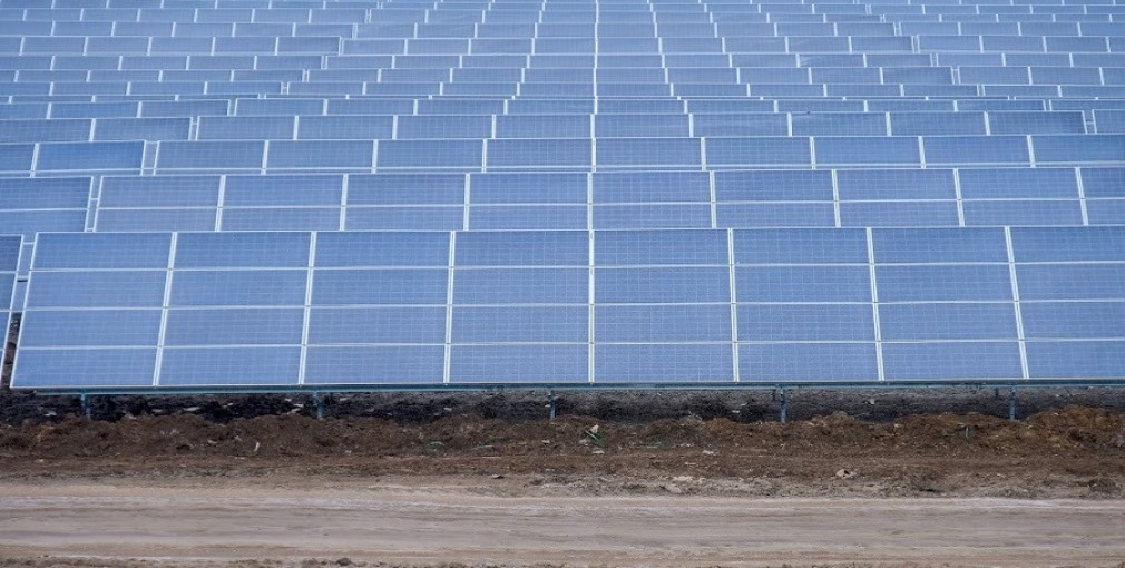 Наибольшая солнечная электростанция в масштабах области и всей Украины находится вблизи села Старозаводское