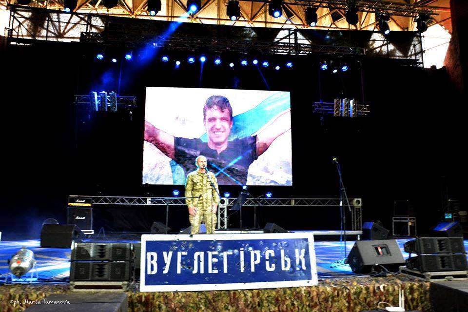Боец из Никополя участвовал в фестивале "Песни, рожденные в АТО"