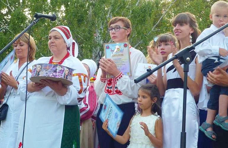 Православная семья из Никополя получила Гран-при на песенном конкурсе 