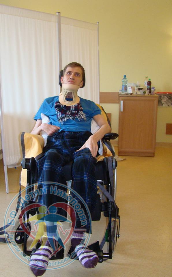 В Никополе 33-летний Александр Сидоренко нуждается в срочной реабилитации