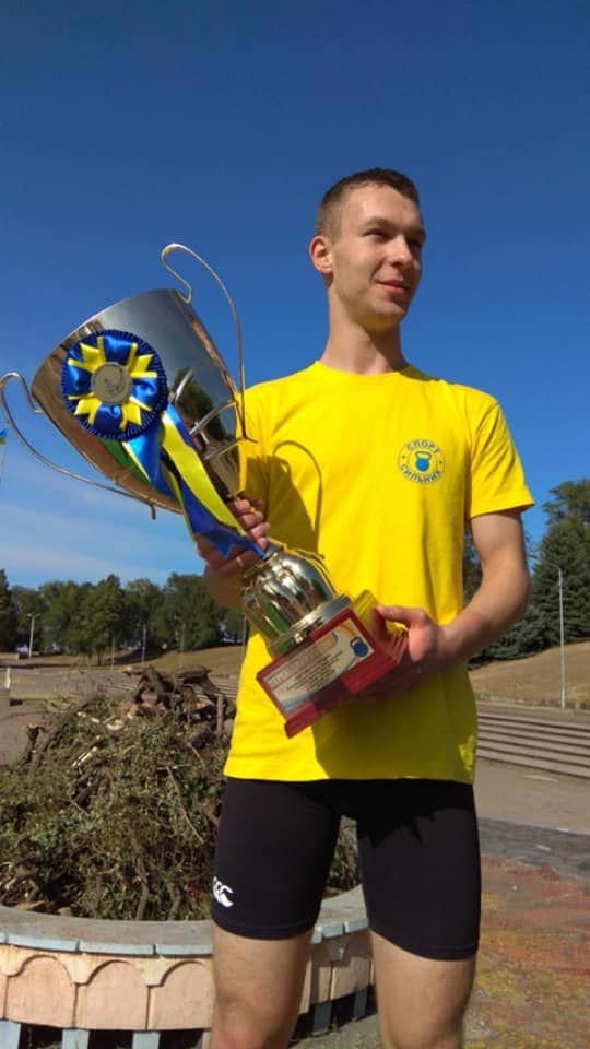 Дмитрий Козуб выиграл Всеукраинский турнир по гиревому спорту