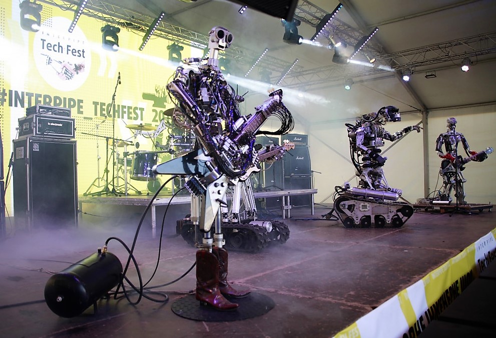 Compressorhead — музыкальная группа из Берлина, которая состоит из роботов 