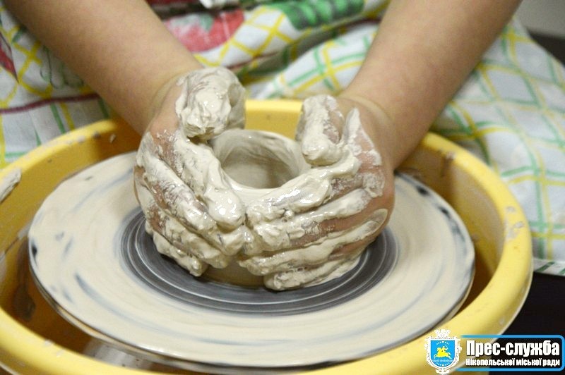 Ліпка з глини для дітей у Нікополі: де
