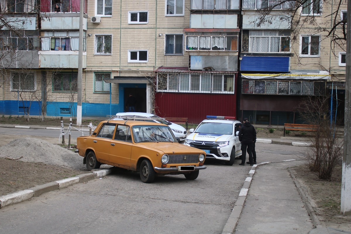 В Никополе полицейские задержали пьяного водителя автомобиля ВАЗ-2101 