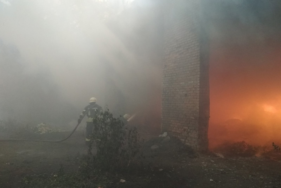Пожар тушили 6 спасателей 