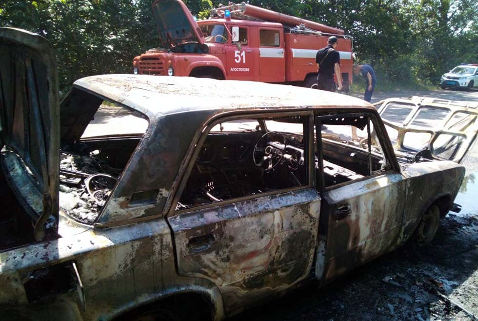 Автомобиль загорелся на трассе возле села Марьянское