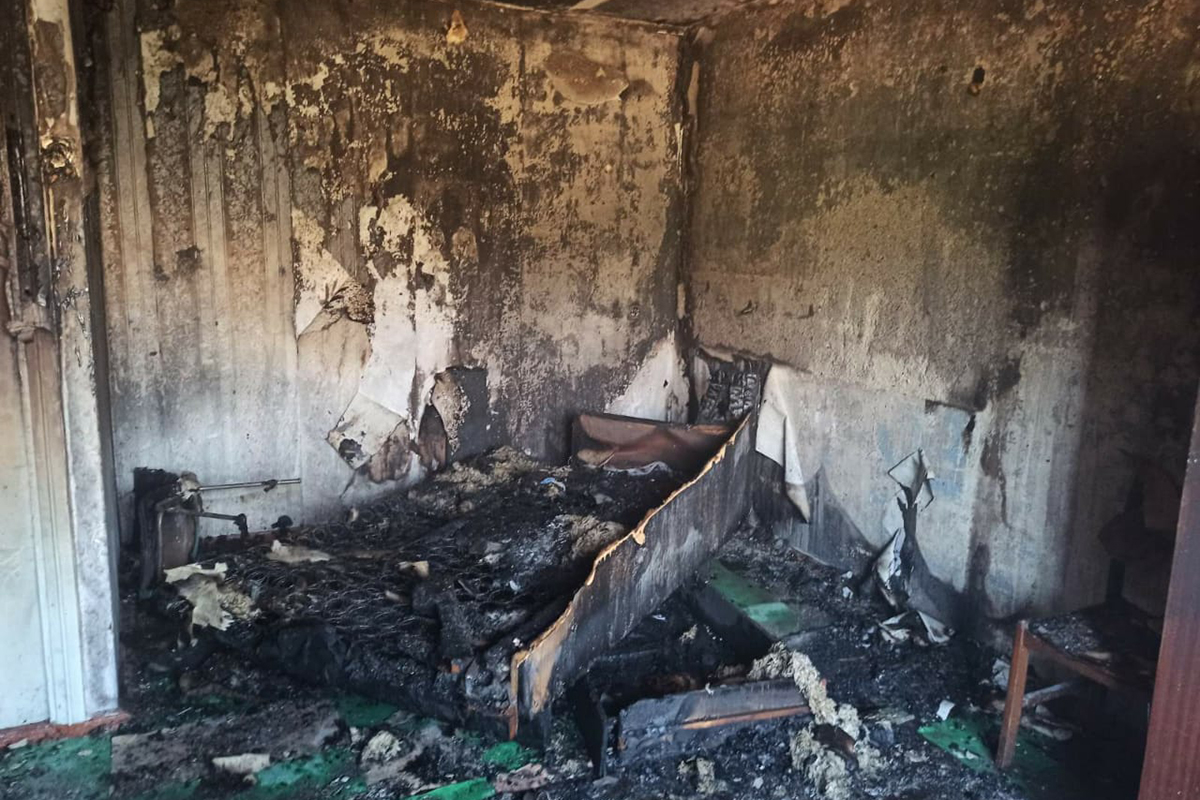 В Покрове огонь охватил 2-комнатную квартиру в жидом доме 
