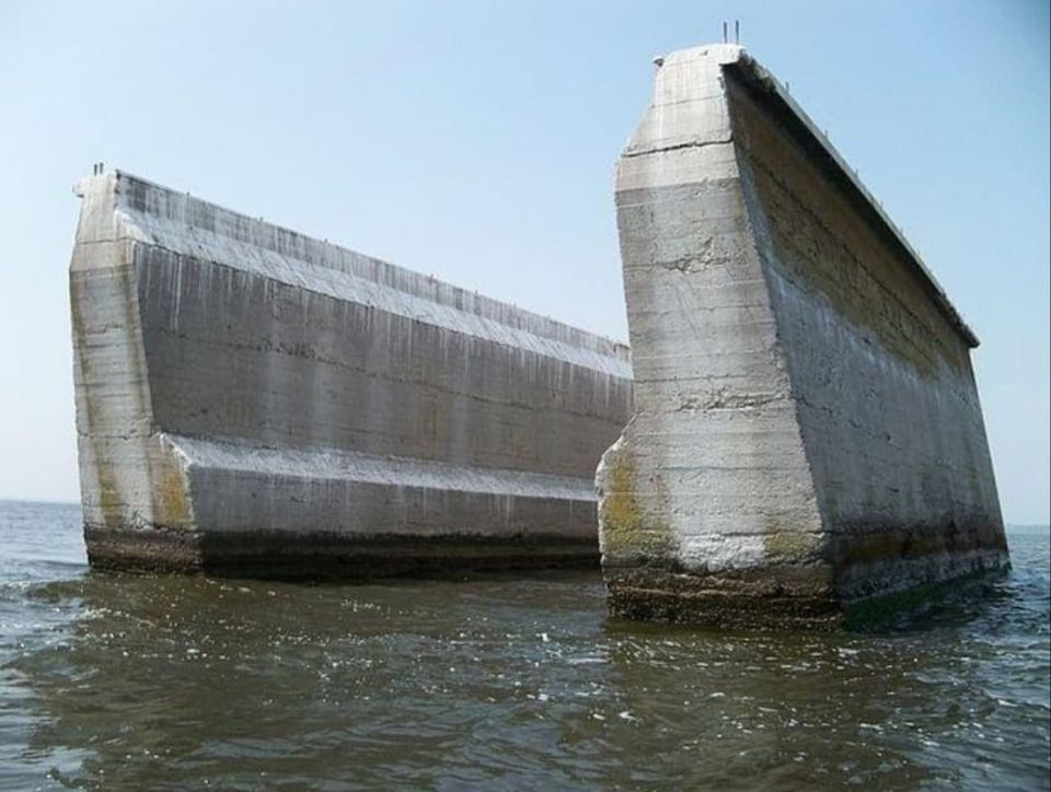 Как выглядит мост через Каховское «море», подорванный немецкими саперами 