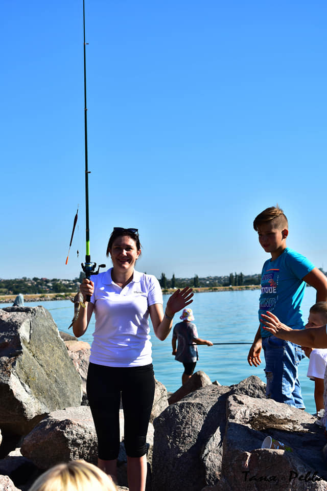 В Никополе прошел первый женский рыболовный фестиваль