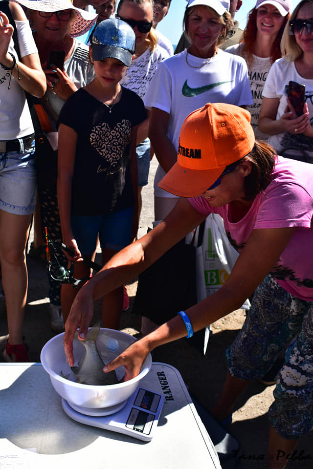 В Никополе прошел первый женский рыболовный фестиваль