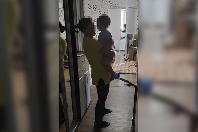 В Покрове спасатели освободили 2-летнего малыша, который случайно заперся в квартире