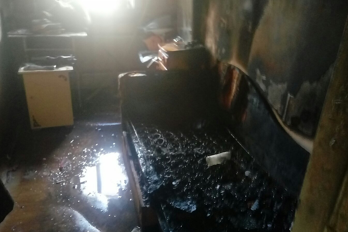 На улице Шевченко горел частный дом