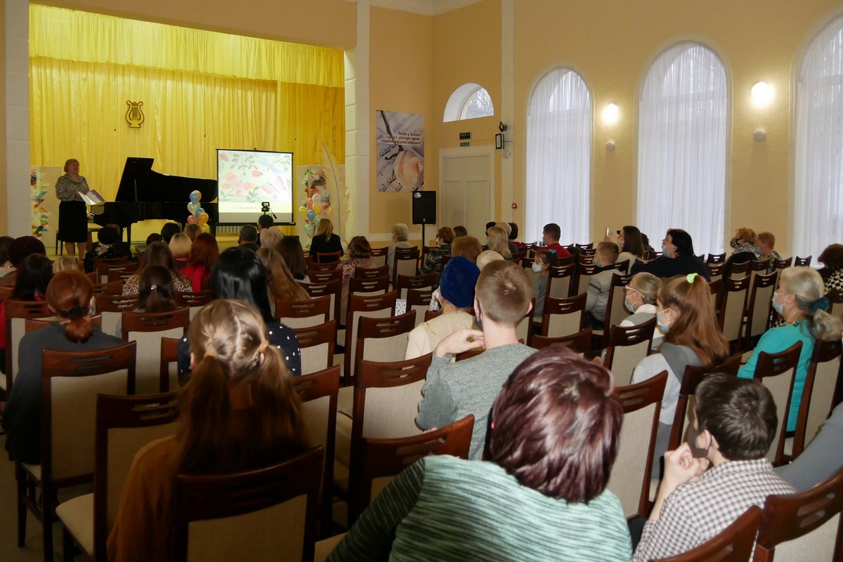 Юная пианистка из Покрова дала свой первый сольный концерт