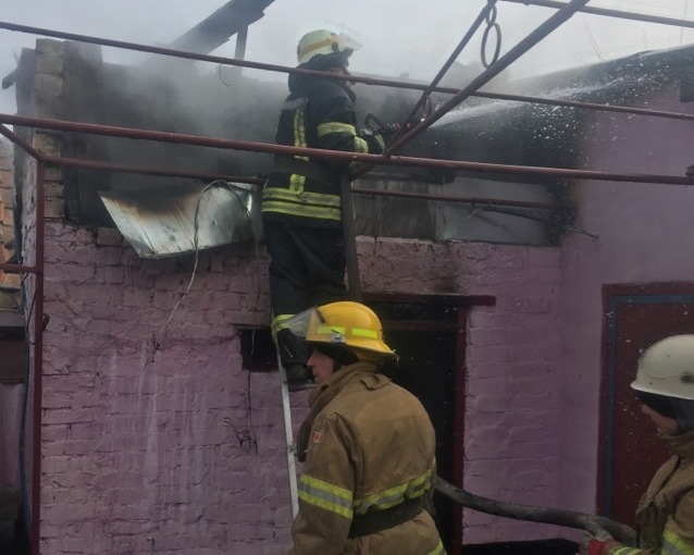 Возгорание возникло в хозяйственной постройке на территории частного дома