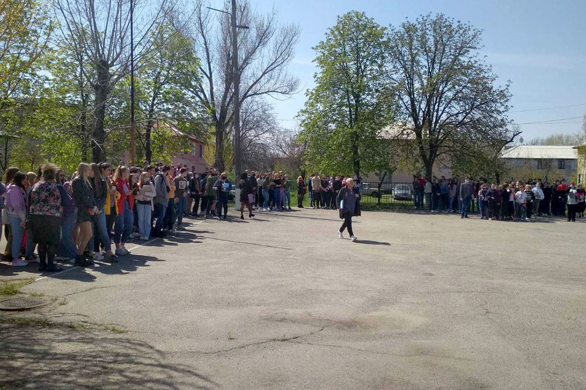 В Никополе спасатели эвакуировали детей