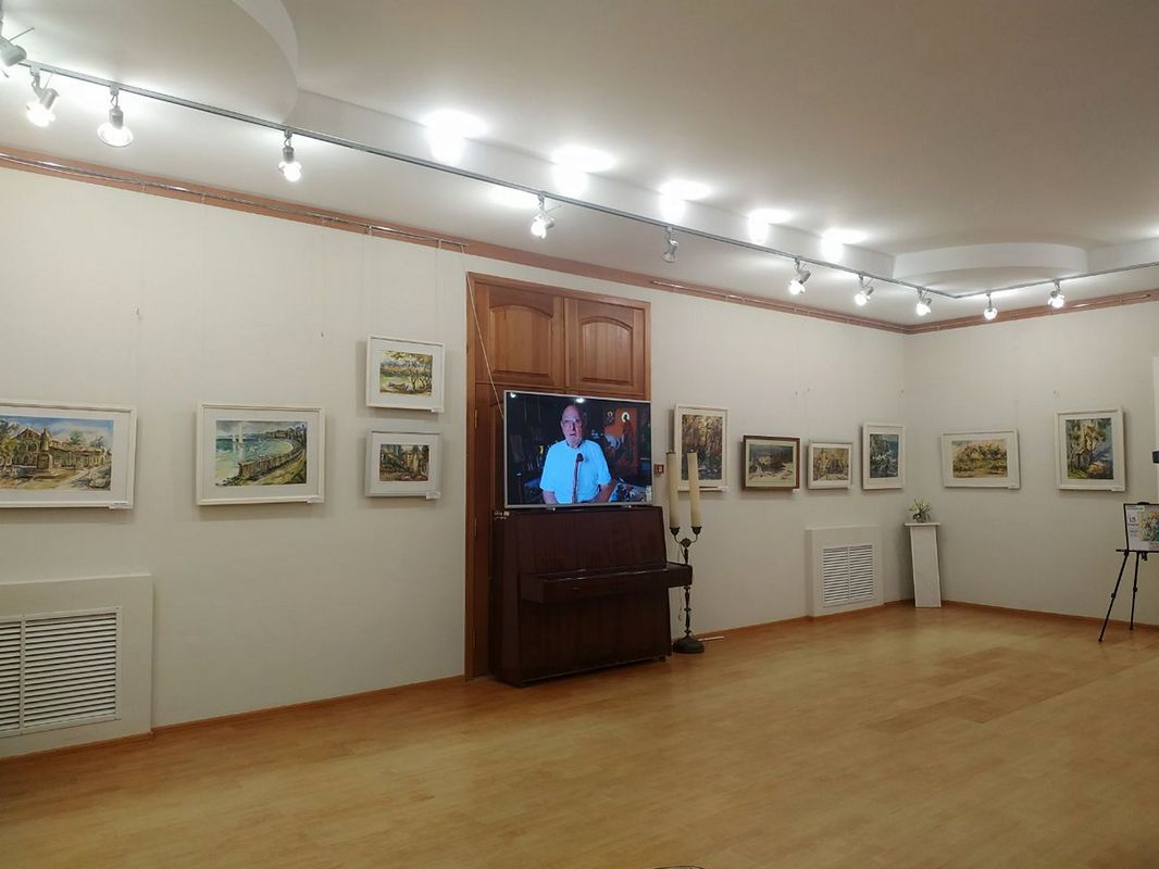 На выставке вас встретит Марк Продан, благодаря видео-трансляции.