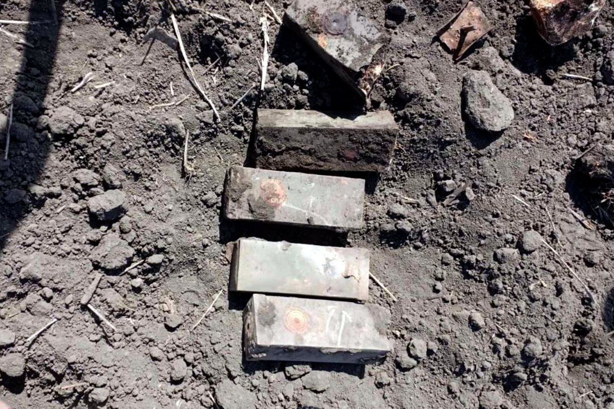 Под Никополем пиротехники уничтожили 5 устаревших боеприпасов