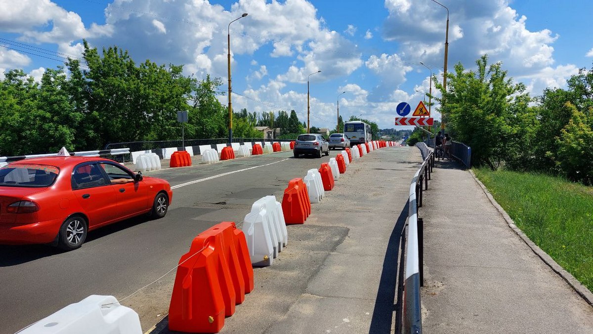 В Никополе закончили ямочный ремонт путепровода по улице Электрометаллургов