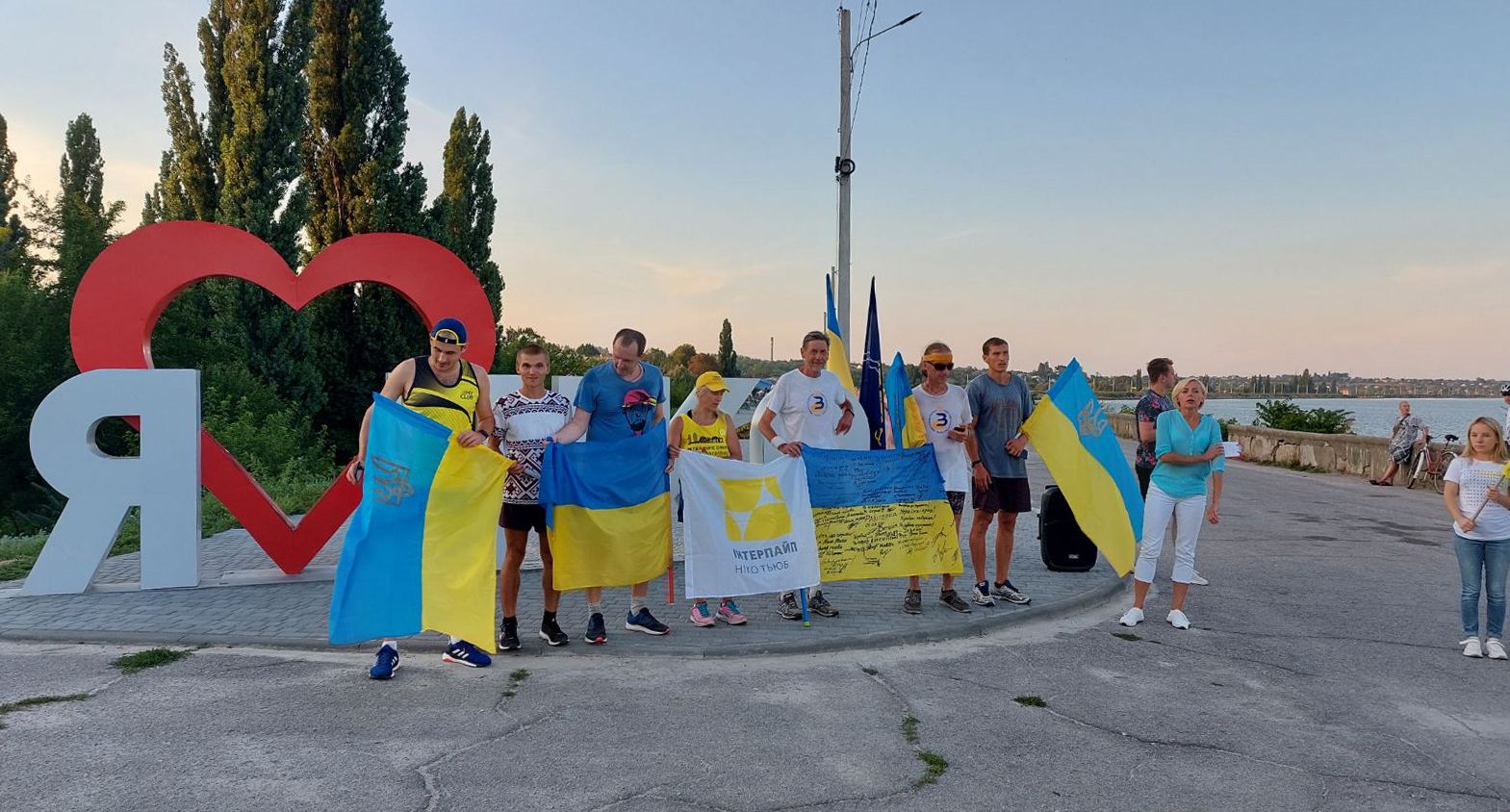 Участники Всеукраинского марафона достигли Никополя