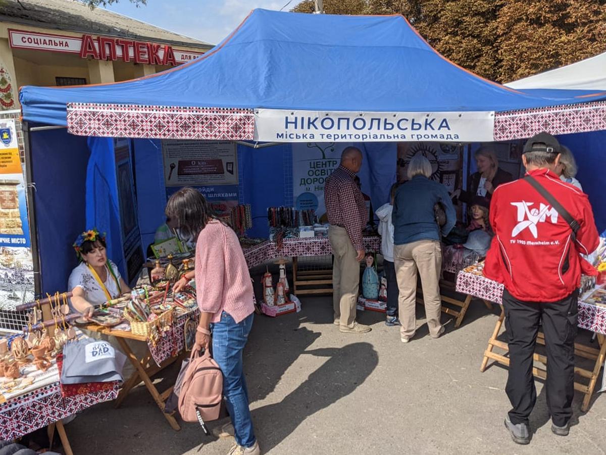 Ежегодно фестиваль проводится в пгт. Петриковка
