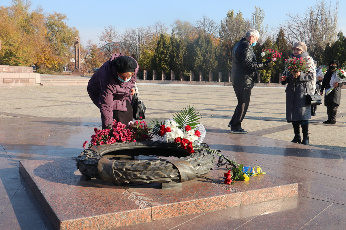 Возложили цветы