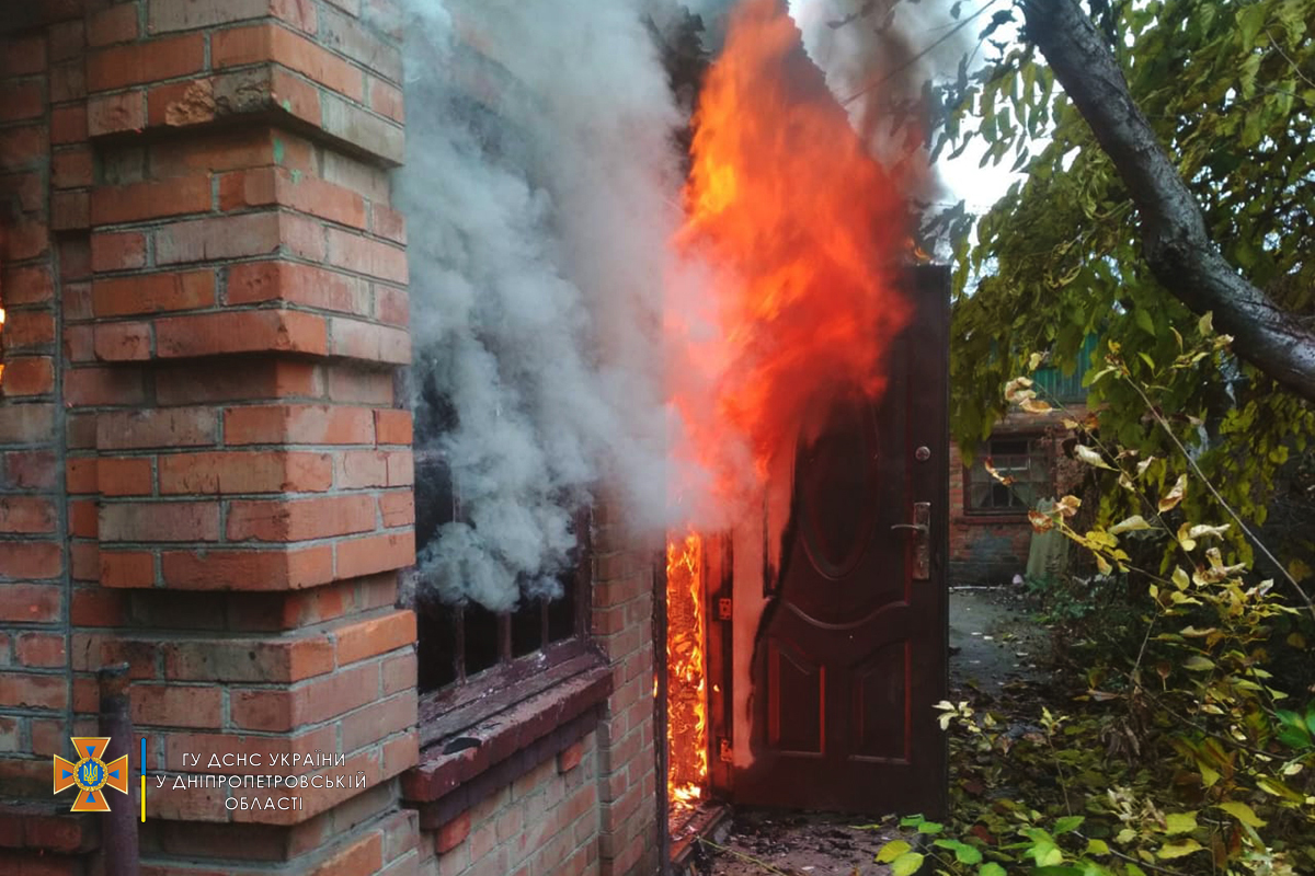 На улице Марганецкой горел частный дом