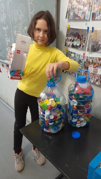 В Никополе дети полгода собирали пластик