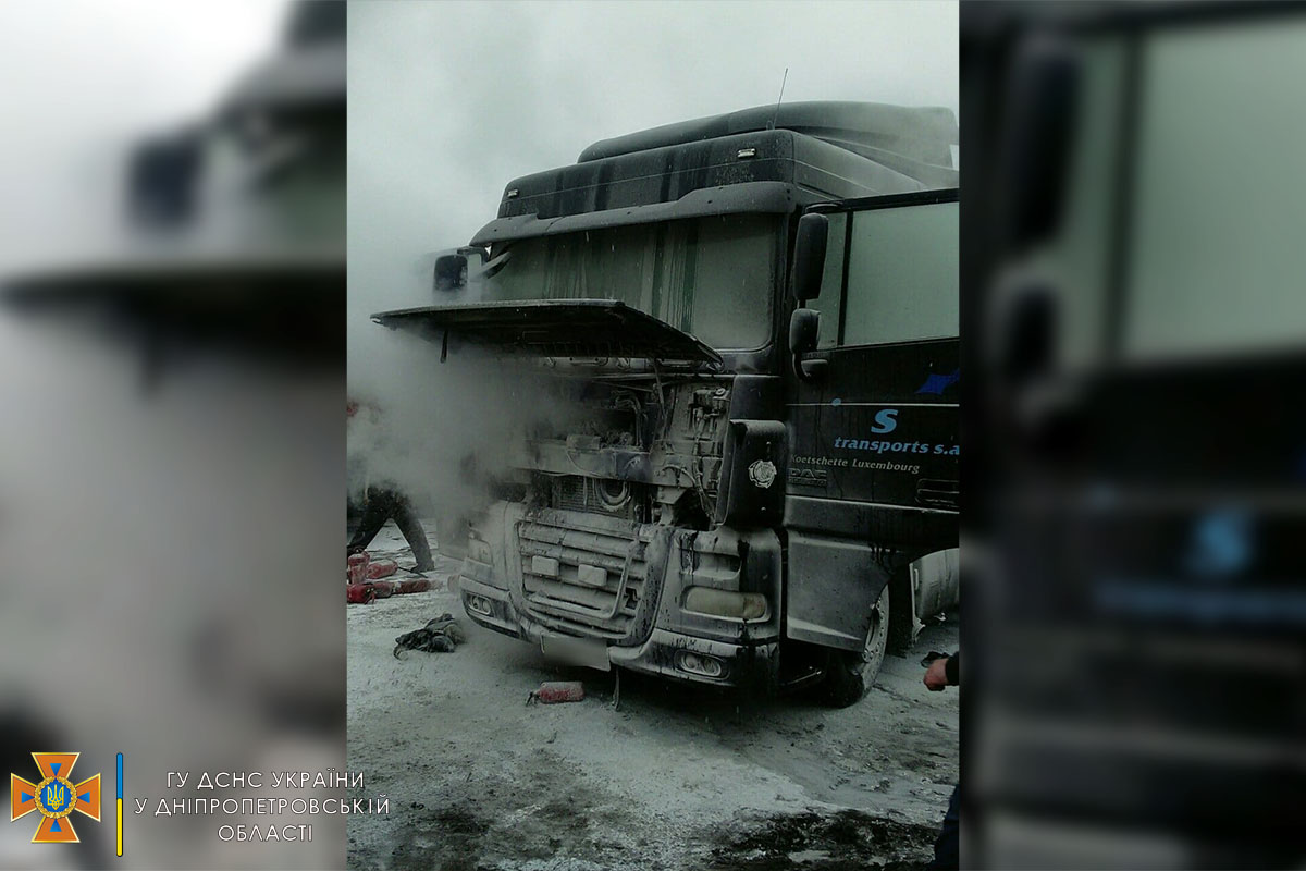 В Никополе горел грузовой автомобиль DAF 