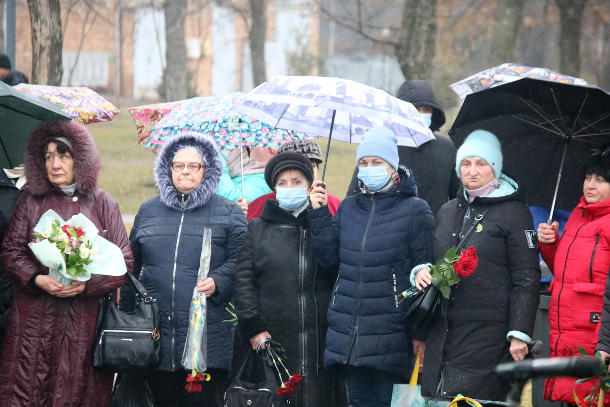 В Никополе почтили память о погибших во время боевых действий под Дебальцево