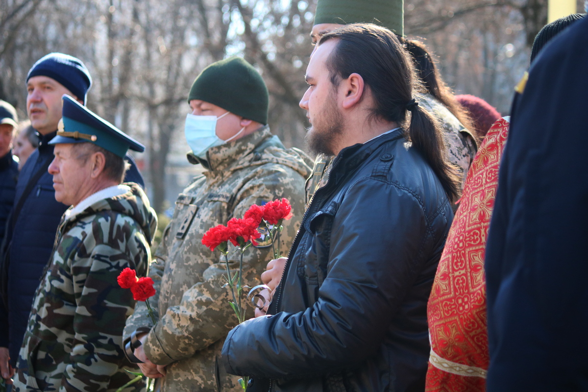 В Никополе почтили память погибших воинов-«афганцев»