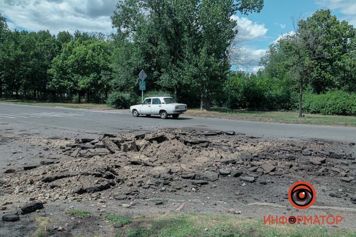 Наслідки ворожого обстрілу 