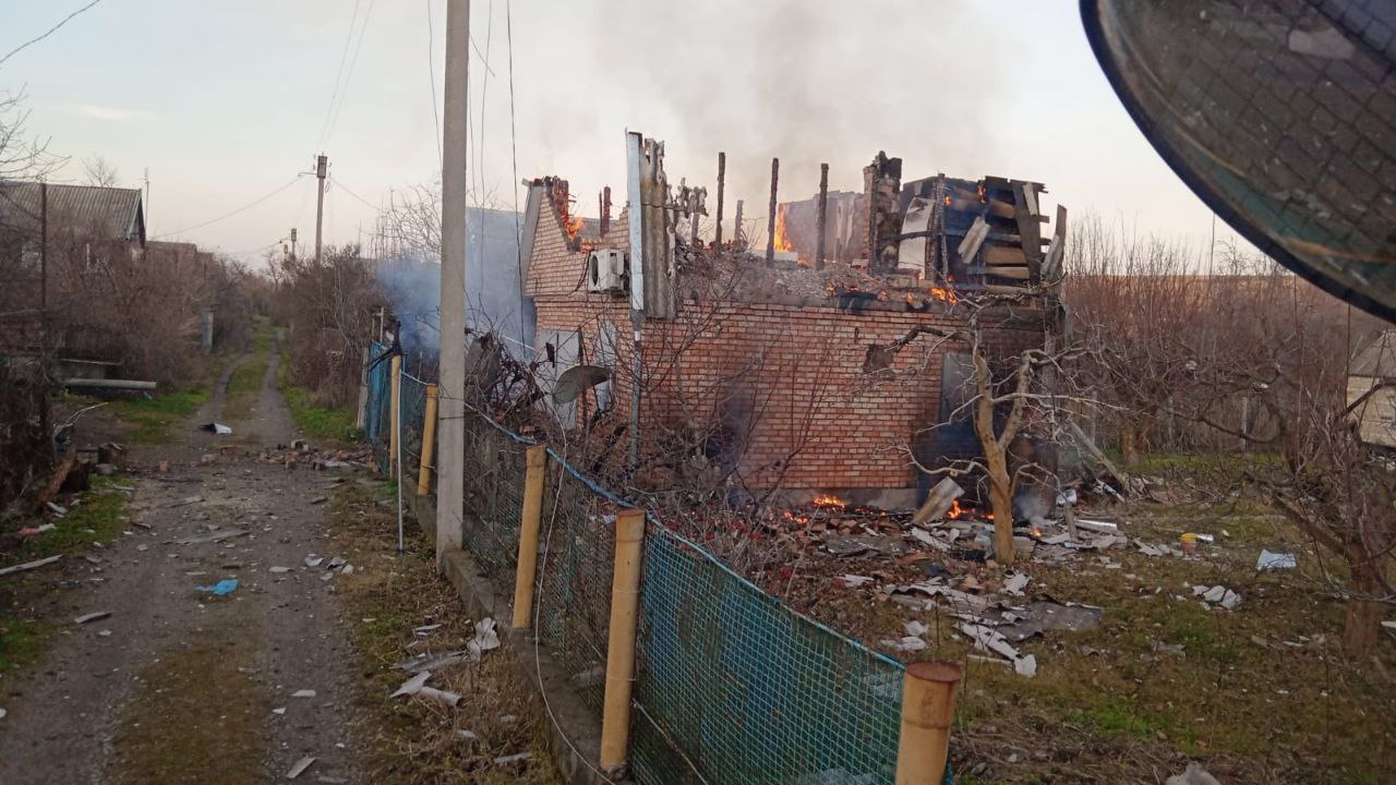 During the day, the occupiers covered the Nikopol district 