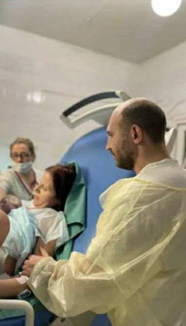 У лікарні Мечникова зустрілася родина