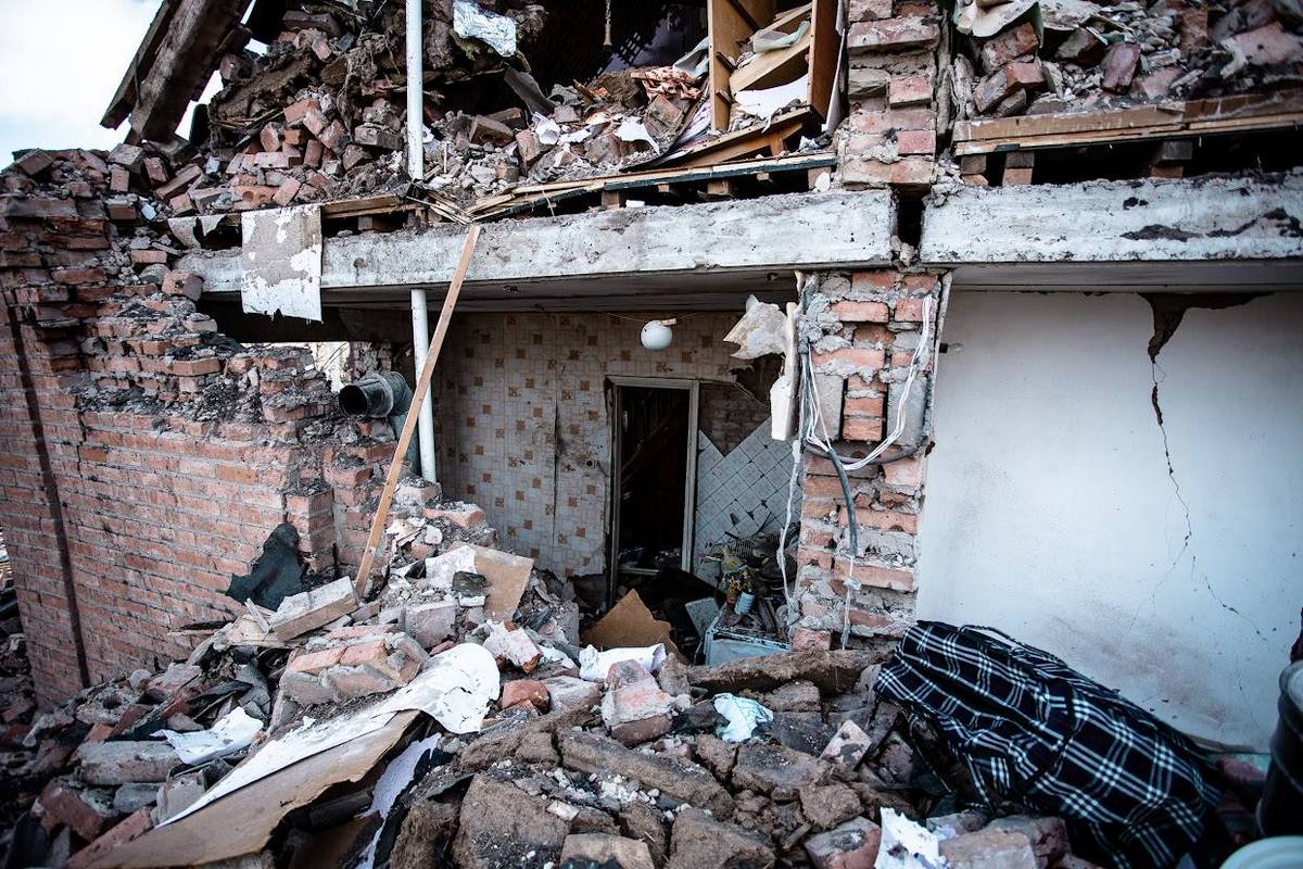 Російська ракета зруйнувала життя та будинок літнього подружжя у Павлограді