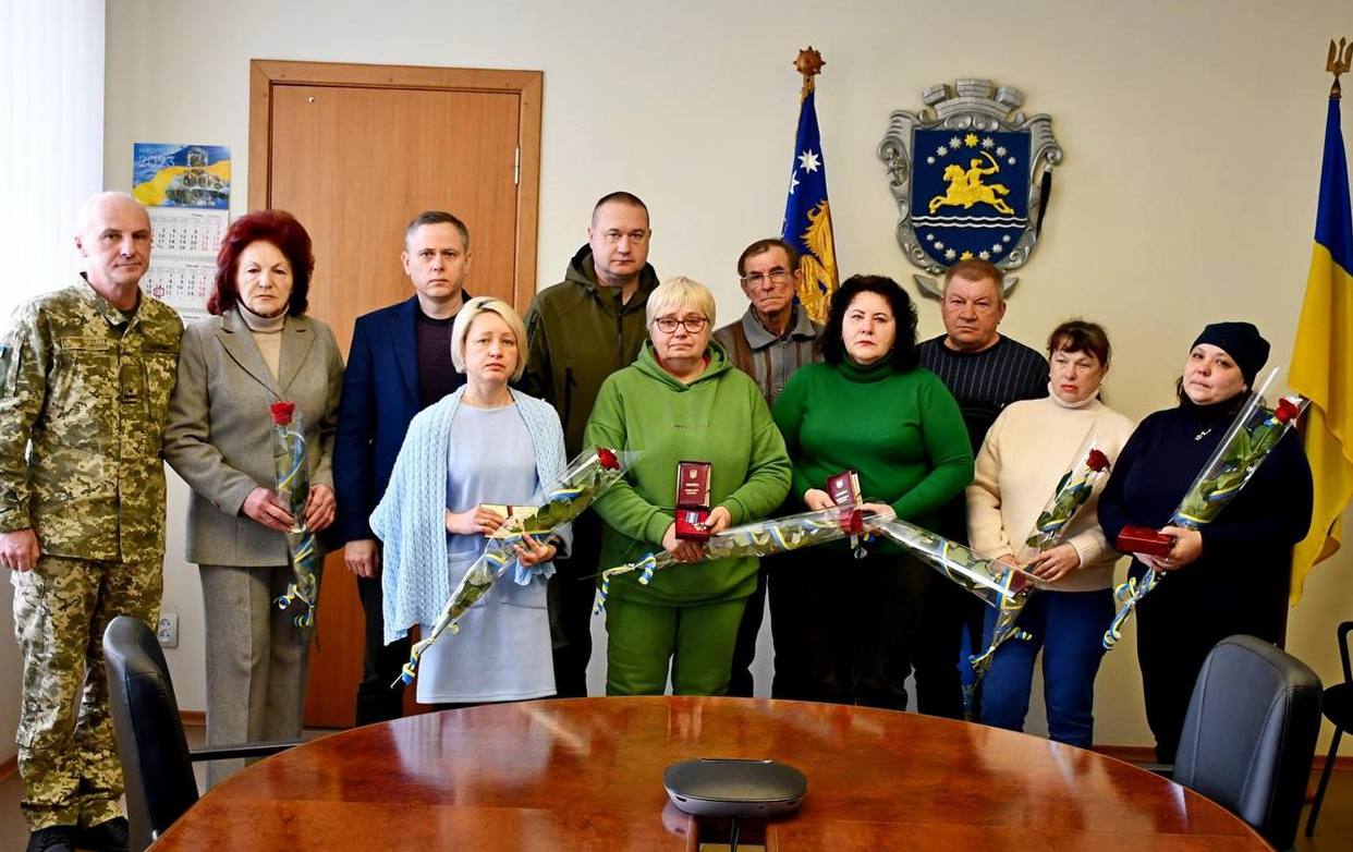 Шестеро захисників Нікополя отримали державні нагороди посмертно