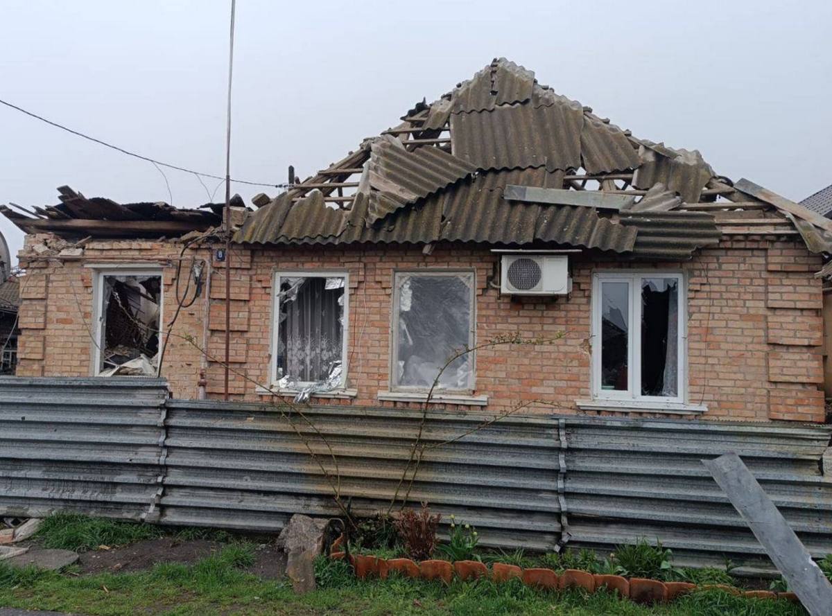 Вдень війська рф вдарили по житловим будинкам Нікополя