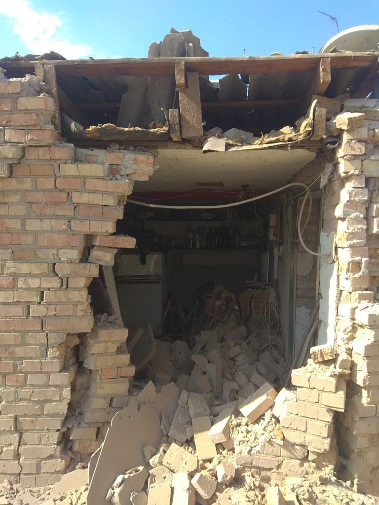 Снарядами пошкоджені 16 приватних будинків та 9 господарських споруд
