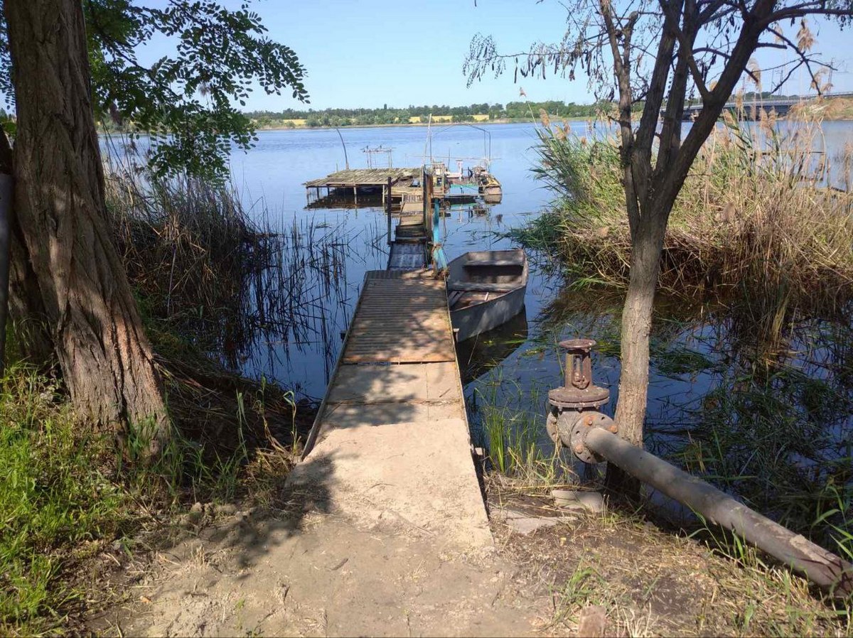 Впродовж доби рівень води в Каховському водосховищі впав приблизно на 1 метр 