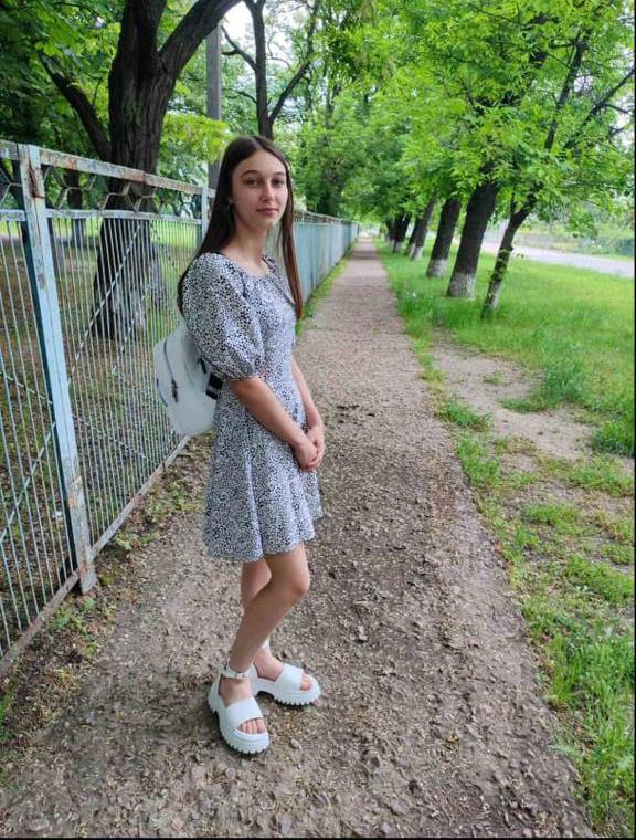 Поліція Нікополя встановлює місце перебування 15-річної Аліни Кобельчук