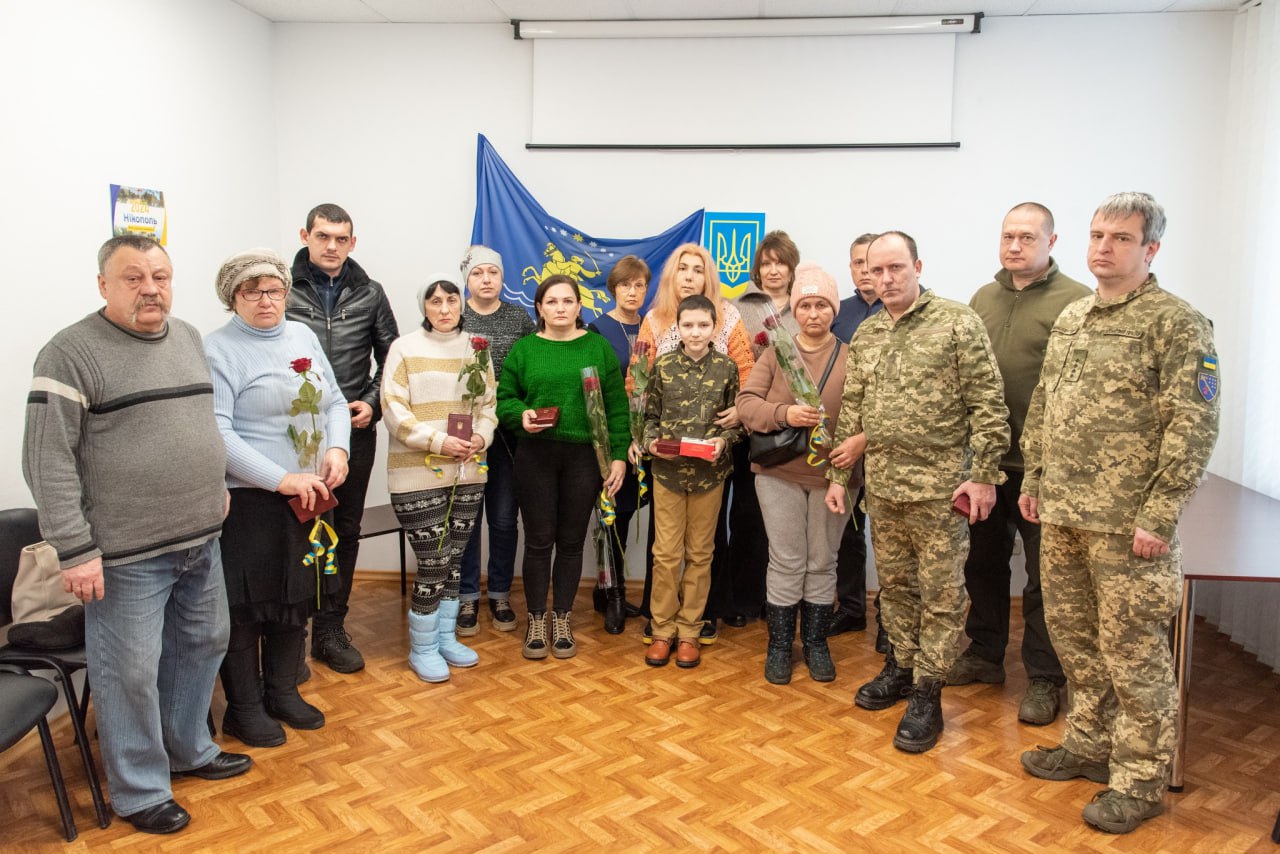 У Нікополі державні нагороди вручили сім’ям загиблих військових